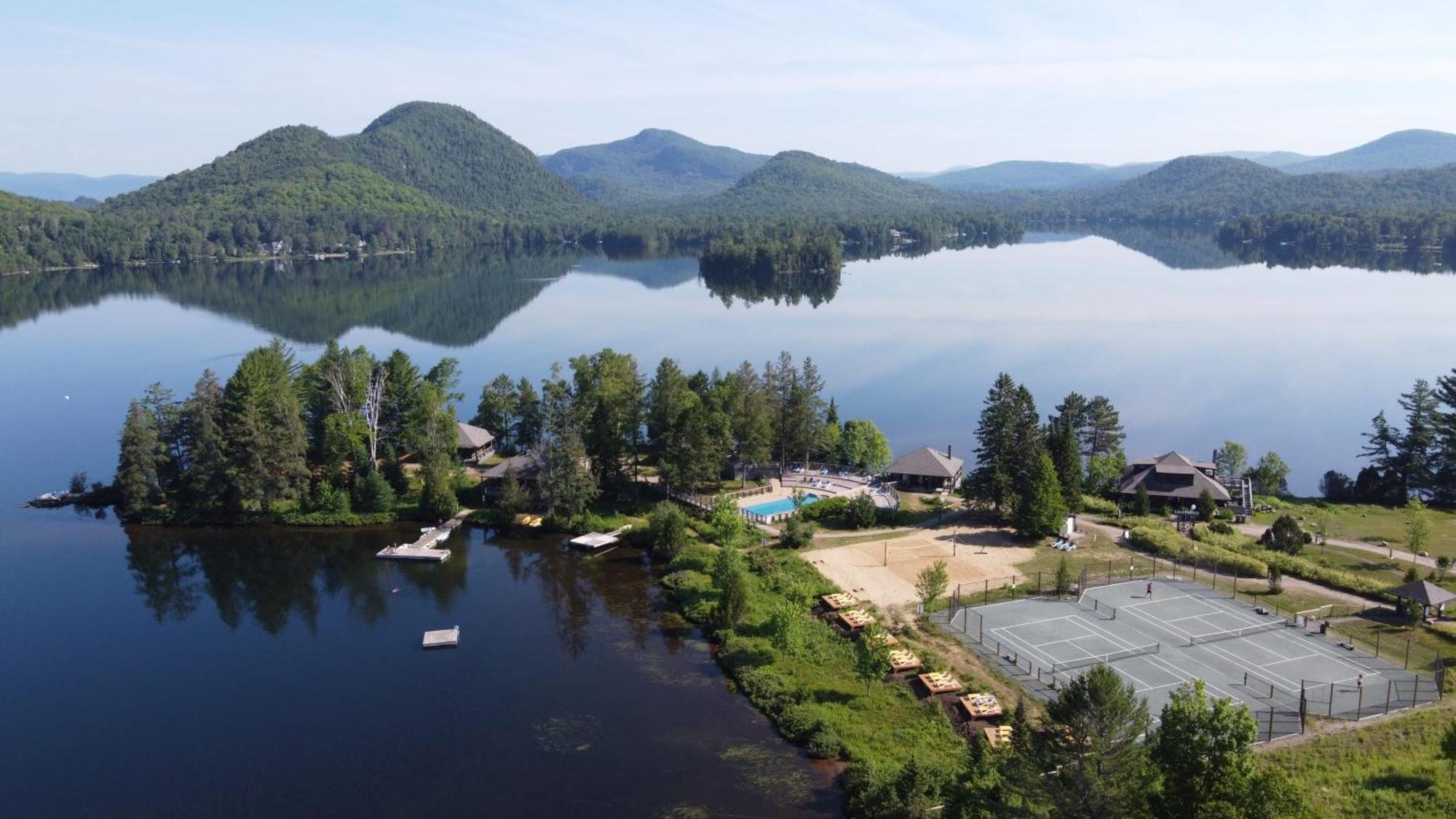 Lakefront Mountain View - Resort Loft Lac-Superieur المظهر الخارجي الصورة